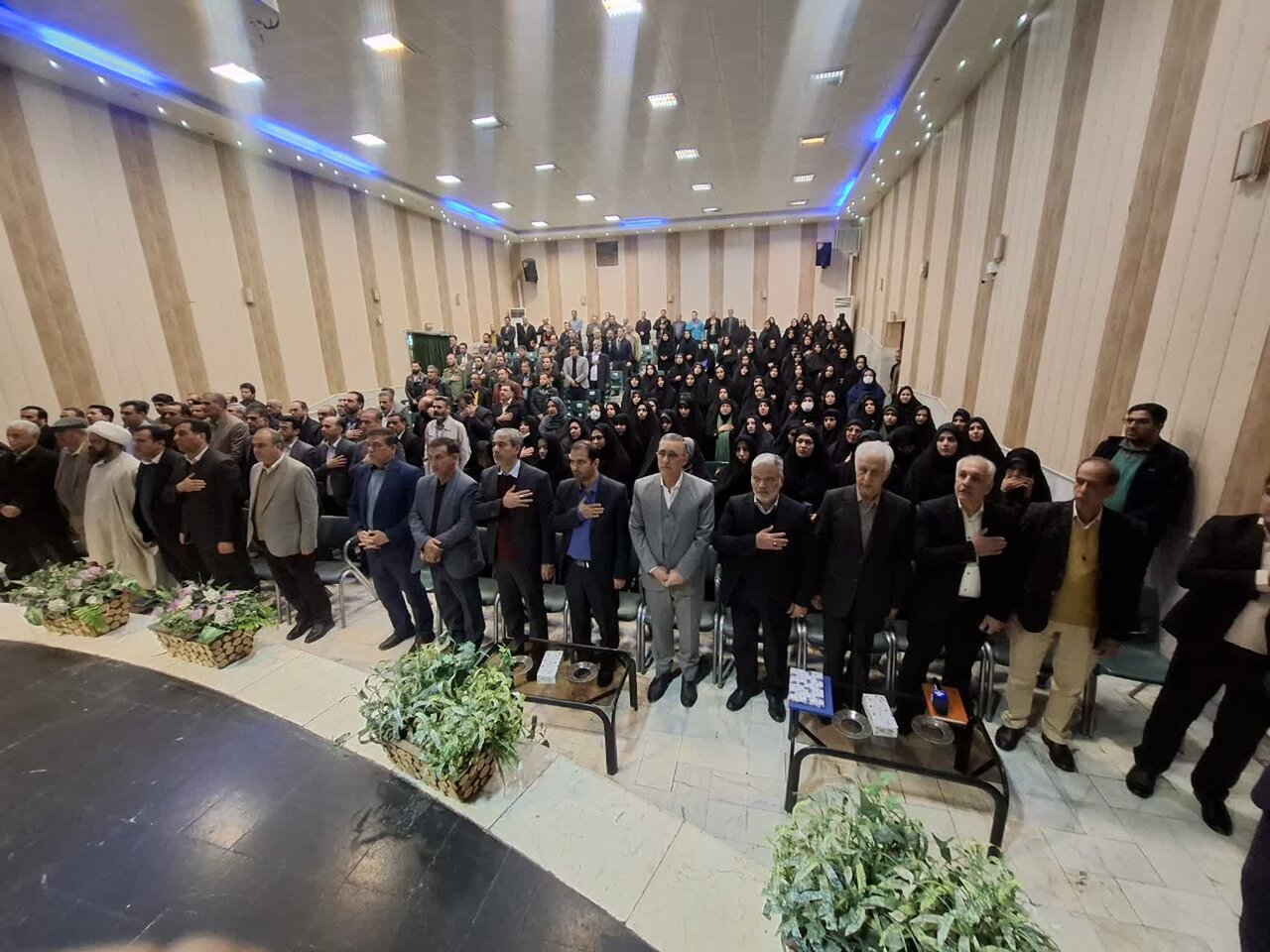 محمدرضا حکیمیان مدیرآموزش و پرورش شهرستان کاشان شد+عکس