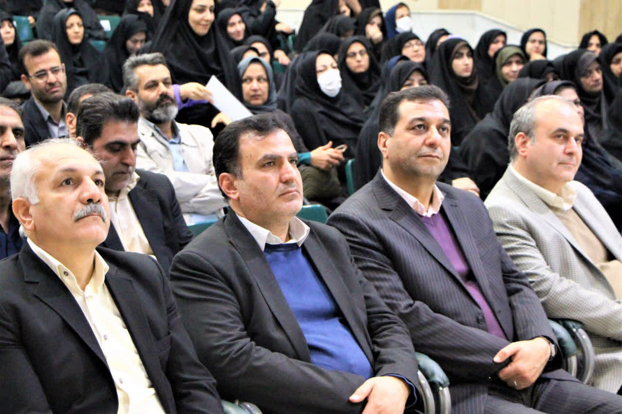 محمدرضا حکیمیان مدیرآموزش و پرورش شهرستان کاشان شد+عکس