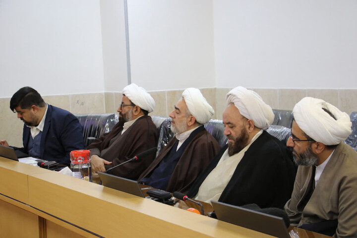 تصاویر |نشست مدیران مدارس علمیه استان اصفهان