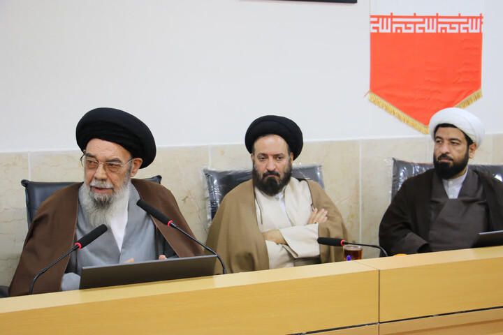 تصاویر |نشست مدیران مدارس علمیه استان اصفهان