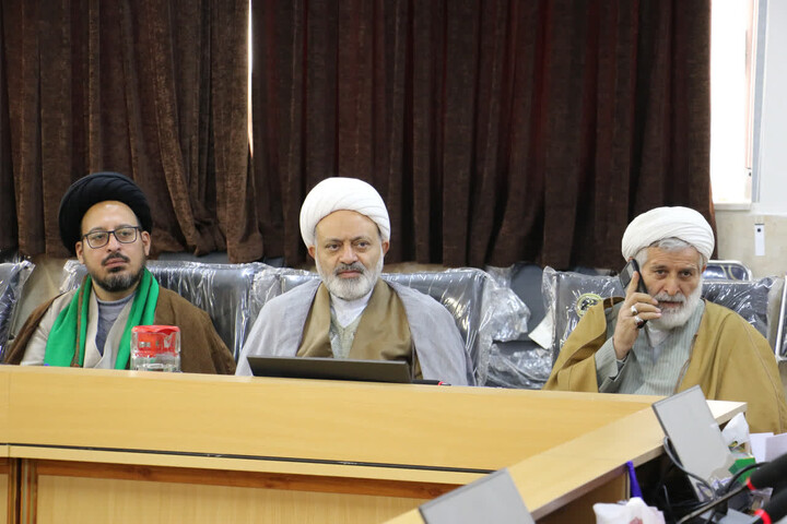 تصاویر |نشست مدیران مدارس علمیه استان اصفهان