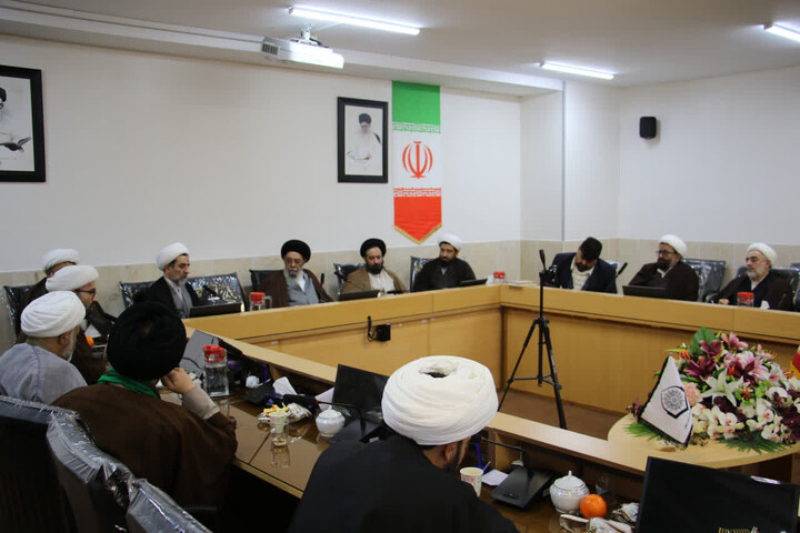 تصاویر |نشست مدیران مدارس علمیه استان اصفهان