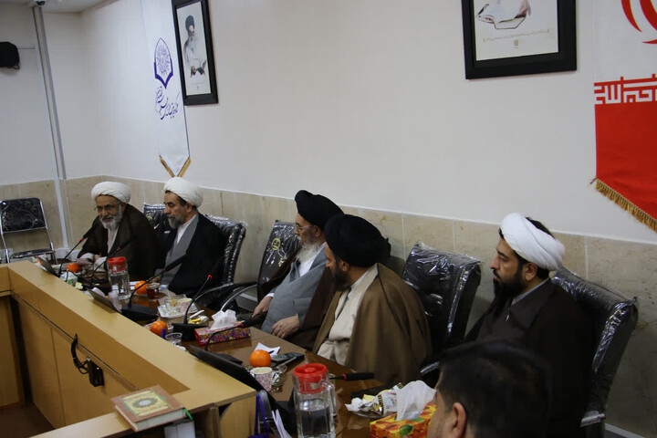 تصاویر |نشست مدیران مدارس علمیه استان اصفهان