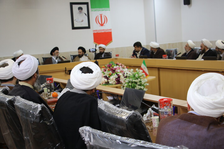 تصاویر |نشست مدیران مدارس علمیه استان اصفهان