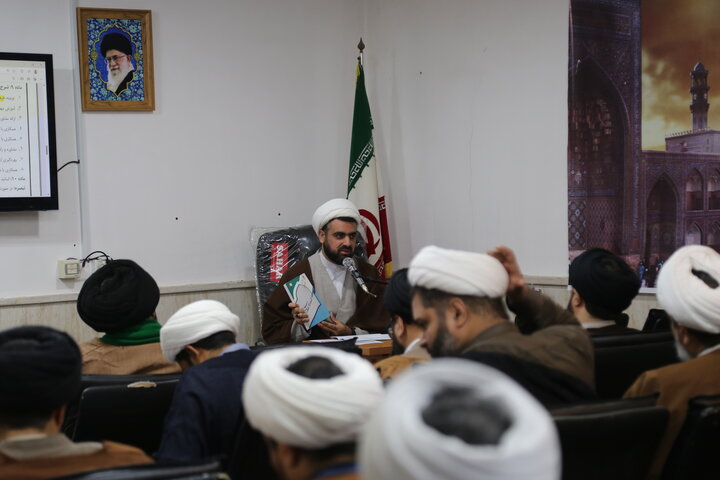 تصاویر/ اجلاسیه اساتید راهنما و معاونین پژوهش مدارس علمیه خوزستان برگزار شد