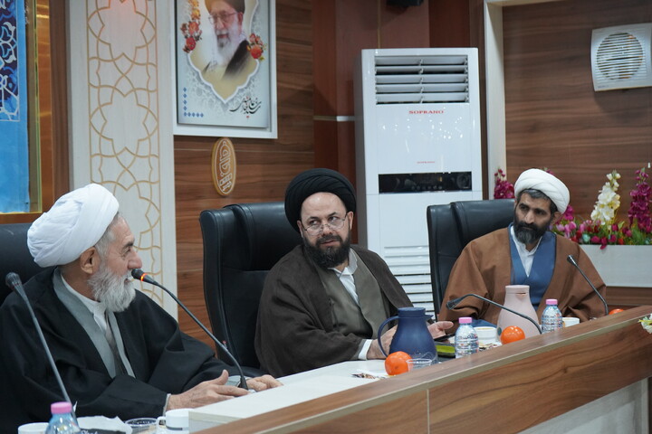 همایش کشوری وجوهات و احکام شرعی ویژه مراکز پاسخگویی دفاتر نماینده ولی فقیه استان های کشور