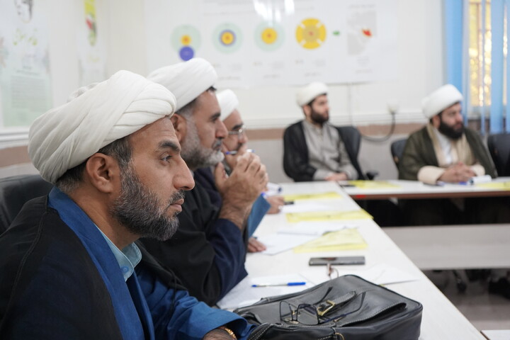 کارگاه های تخصصی ویژه پاسخگویان احکام شرعی ویژه مراکز پاسخگویی دفاتر نماینده ولی فقیه استان های کشور