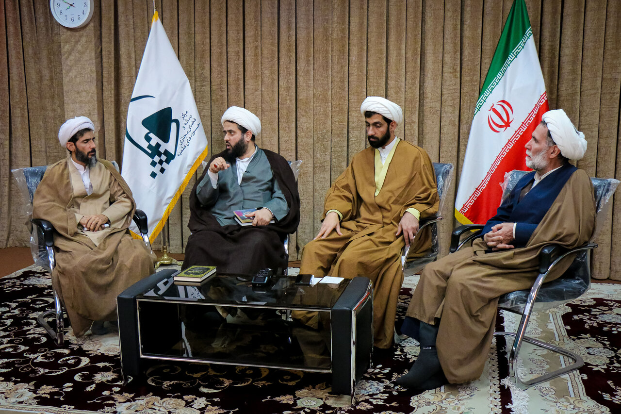 بازخوانی اندیشه سیاسی میرزای نائینی/ اندیشه نائینی و پویایی تاریخ سیاست دینی؛ از مشروطه تا انقلاب اسلامی/ خطر مصادره و تحریف اندیشه نائینی در جریان‌های غرب‌گرا و روشنفکری