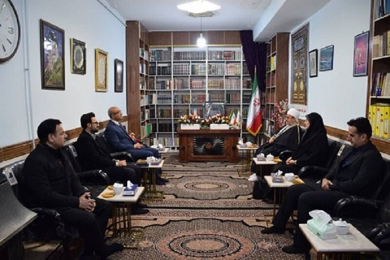 استاندار کرمانشاه از تلاش‌های ائمه جمعه در حفظ آرامش تقدیر کرد+ تصاویر