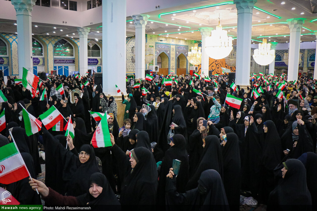 Bangsa Iran Berdiri Teguh Membela Pemimpin Revolusi Hingga Titik Darah Penghabisan; Para Pejuang Dunia, Tidak Akan Membiarkan Mereka Yang Menghina Wilayah