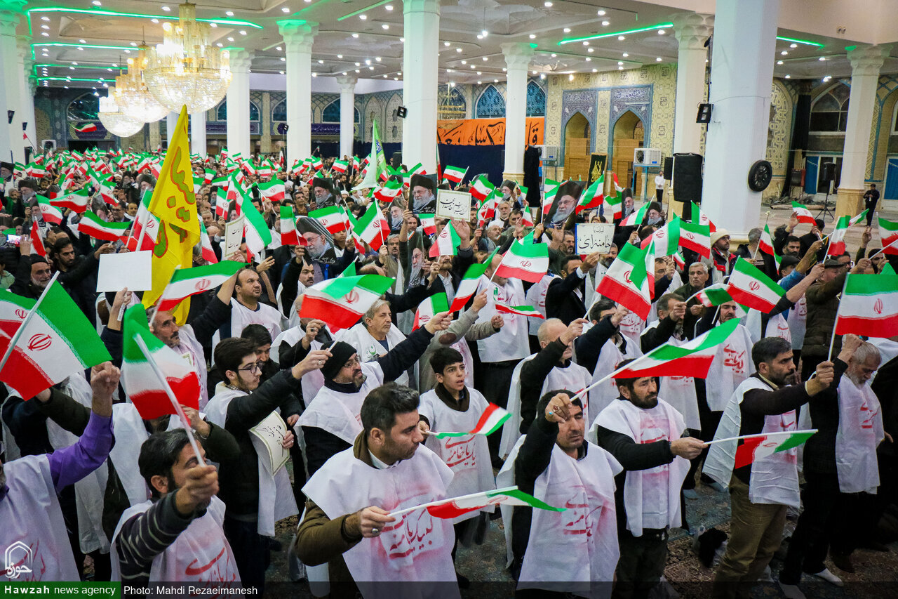 Bangsa Iran Berdiri Teguh Membela Pemimpin Revolusi Hingga Titik Darah Penghabisan; Para Pejuang Dunia, Tidak Akan Membiarkan Mereka Yang Menghina Wilayah