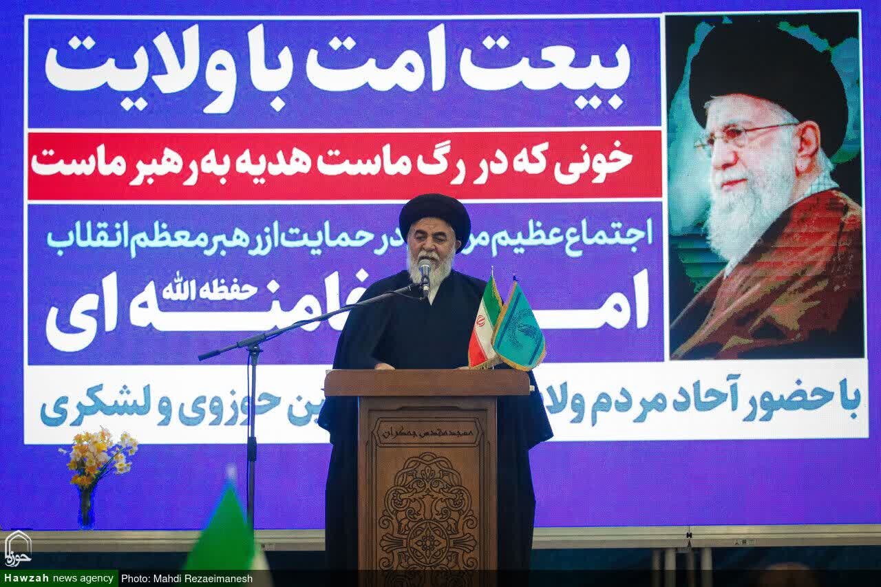 Taifa la Iran limesimama tayari kujitoa mhanga kwa ajili ya kumtetea Kiongozi wa Mapinduzi / Watu huru duniani hawatawaacha wanaoidharau Wilaya