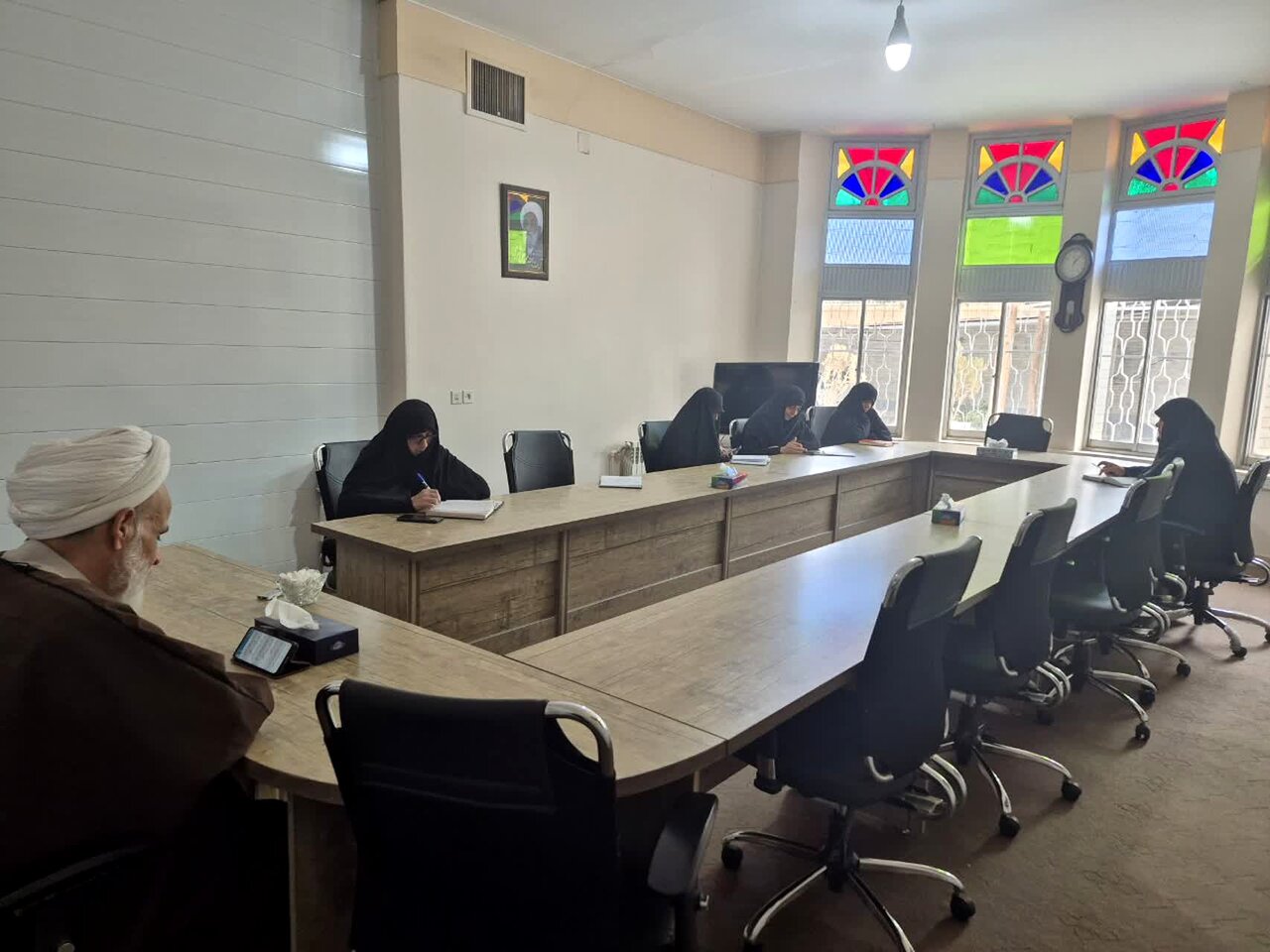 جلسه اخلاق در حوزه علیه خواهران‌ استان‌ کرمان