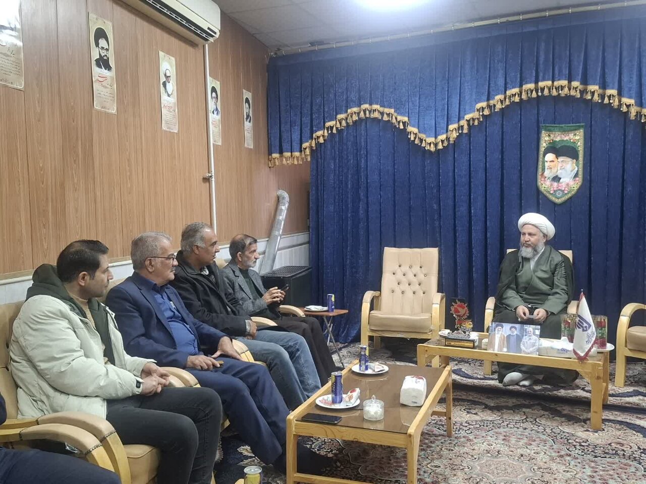 کسی که به حریم دیگران تجاوز می کند مطالبه گر نیست