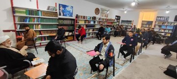 تصاویر/ حضور مدیر حوزه علمیه ایلام در مدرسه علمیه حجت بن الحسن (عج)