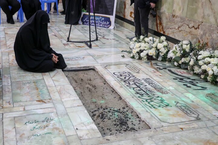 تصاویر/ نصب سنگ قبر سپهبد شهید حاج حسین سلامی در آستانه روز پاسدار