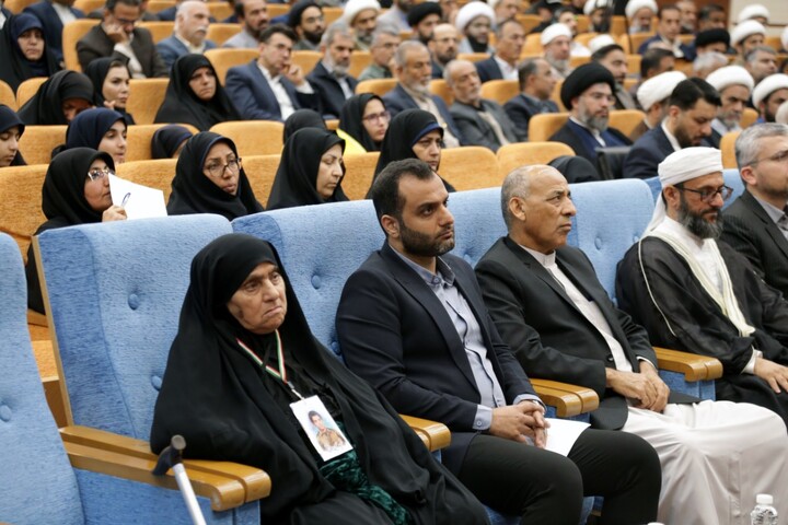 تصاویر/ دیدار رئیس قوه قضاییه با اقشار مردم بوشهر