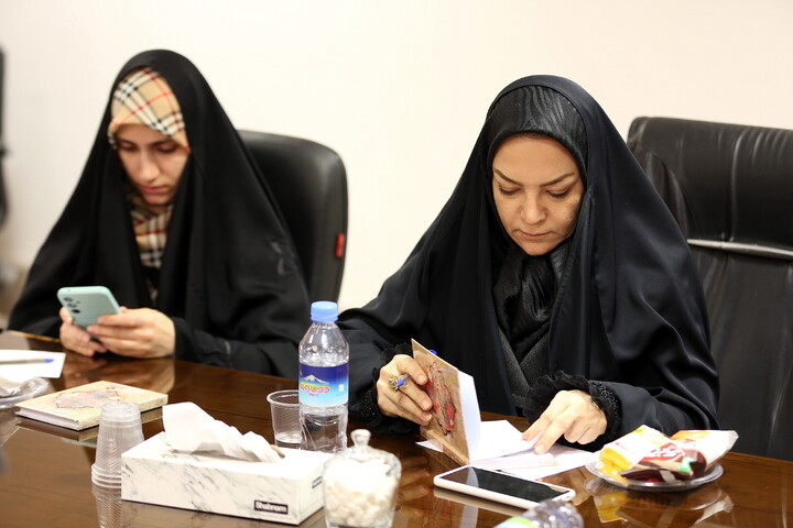 تصاویر/ نشست خبری مدیر موسسه و بنیاد بین المللی صحیفه سجادیه