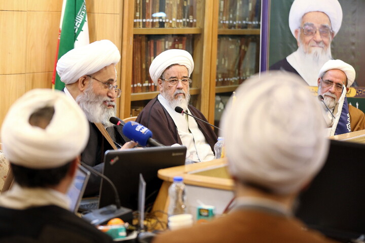 تصاویر/  آیین نکوداشت اندیشه های کلامی آیت الله العظمی صافی گلپایگانی (ره)