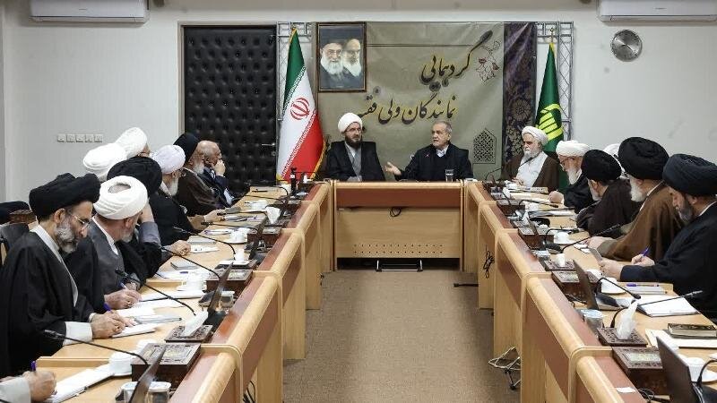 هر گونه جسارت به حریم امام امت، موجودیت رژیم صهیونیستی را نابود خواهد کرد/ ضرورت توجه فوری به معیشت مردم