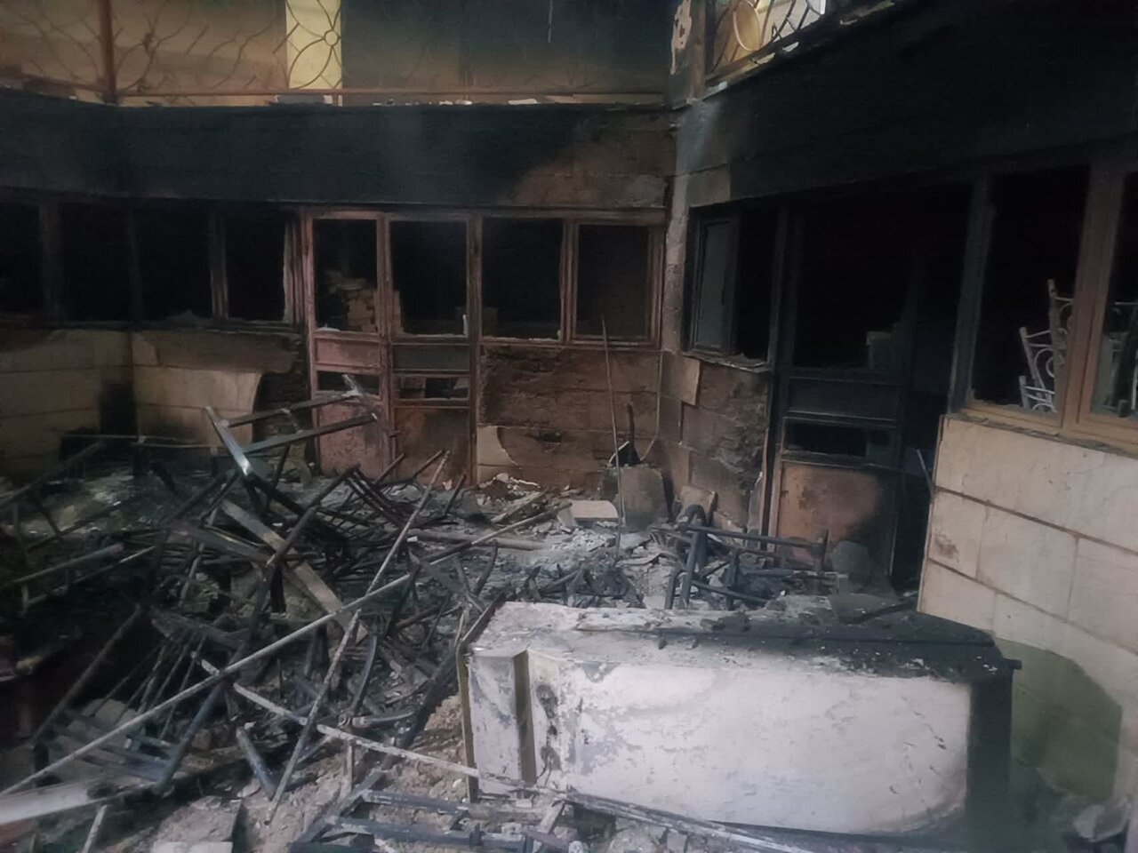 فیلم| گلباران محل شهادت پرستار شهیده مرضیه نبوی نیا