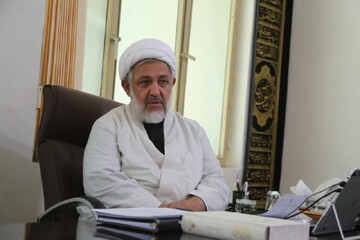 پاسداران با تبعیت از سیره امام حسین (ع) فداکاری‌ بسیاری در دفاع از اسلام و ایران داشتند