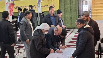 تصاویر/ اعلام انزجار نمازگزاران شهرستان بدره از اغتشاشگران