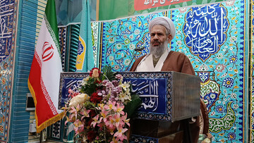 سخنان سخیف ترامپ، نشانه اقتدار کلام رهبر انقلاب است