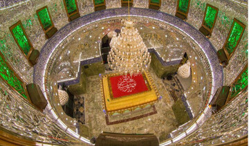 حضرت عباس(ع) قمری است که از سه خورشید نور گرفت