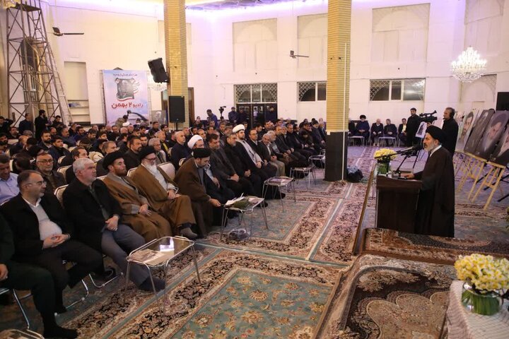 تصاویر/ آیین گرامیداشت حماسه 2 بهمن 1357 در ارومیه