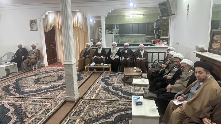 تصاویر / سفر نماینده ولی فقیه در استان آذربایجان شرقی به شهر قم