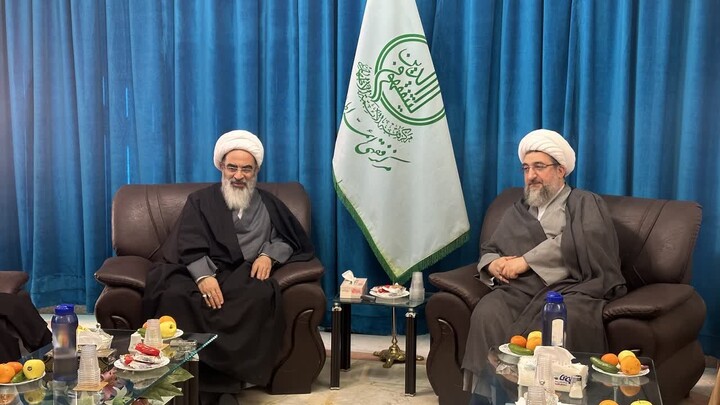 تصاویر / سفر نماینده ولی فقیه در استان آذربایجان شرقی به شهر قم