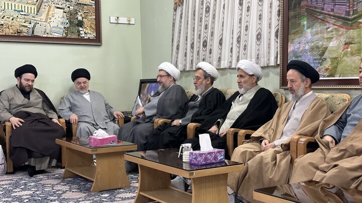 تصاویر / سفر نماینده ولی فقیه در استان آذربایجان شرقی به شهر قم