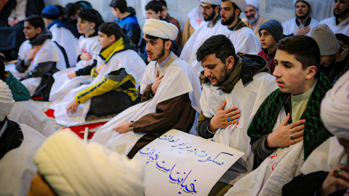 تصاویر/راهپیمایی طلاب و روحانیون همدان در دفاع از قرآن و ولایت