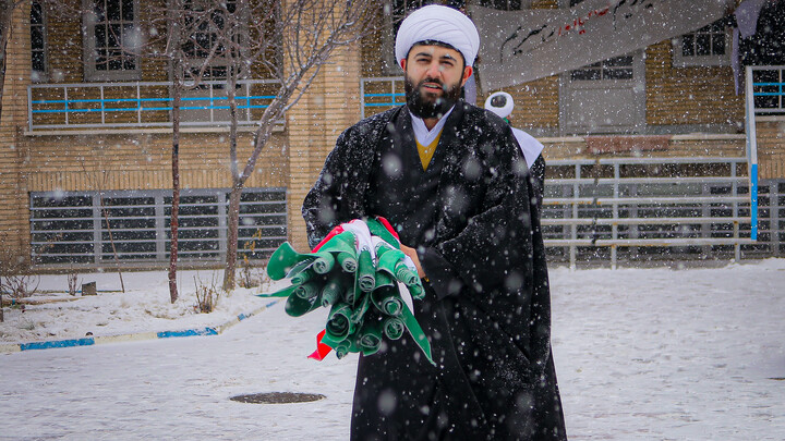 تصاویر/راهپیمایی طلاب و روحانیون همدان در دفاع از قرآن و ولایت