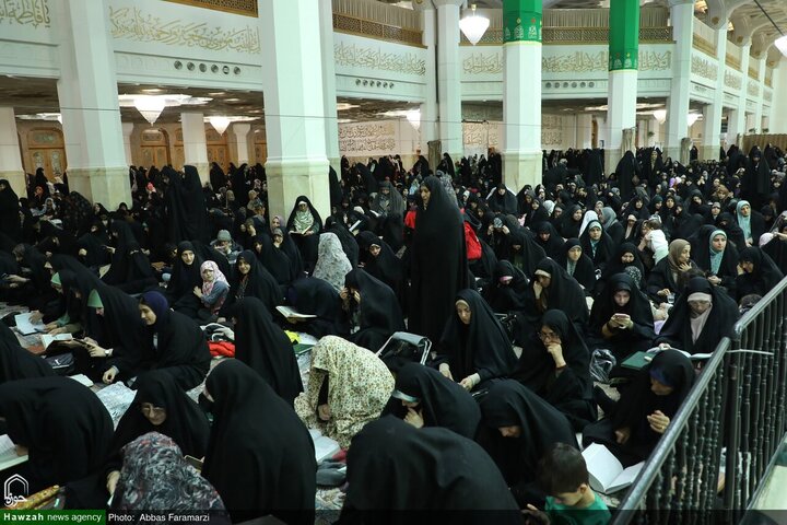 Une grande célébration a été organisée pour marquer l'anniversaire de l'Imam Hussein (AS), le troisième Imam des Chiites et un symbole de résistance et de sacrifice, au sanctuaire lumineux de Hazrat Fatima Masoumeh (SA) dans la ville sainte de Qom.