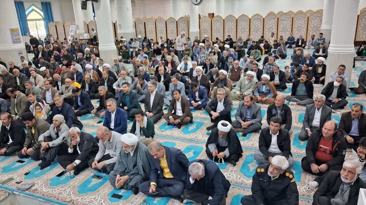 نمازجمعه شهر جم به روایت تصاویر