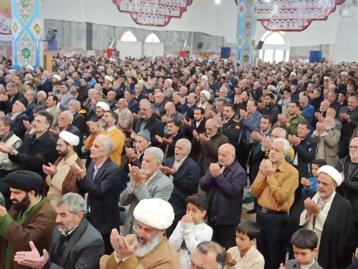 تصاویر/ نمازعبادی سیاسی جمعه کاشان