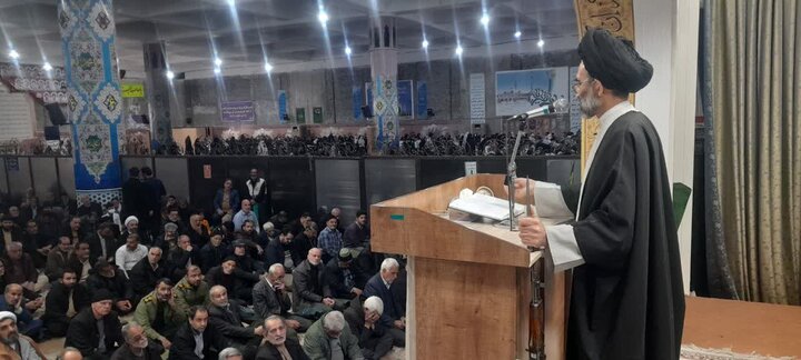 تصاویر/ نمازعبادی سیاسی جمعه کاشان