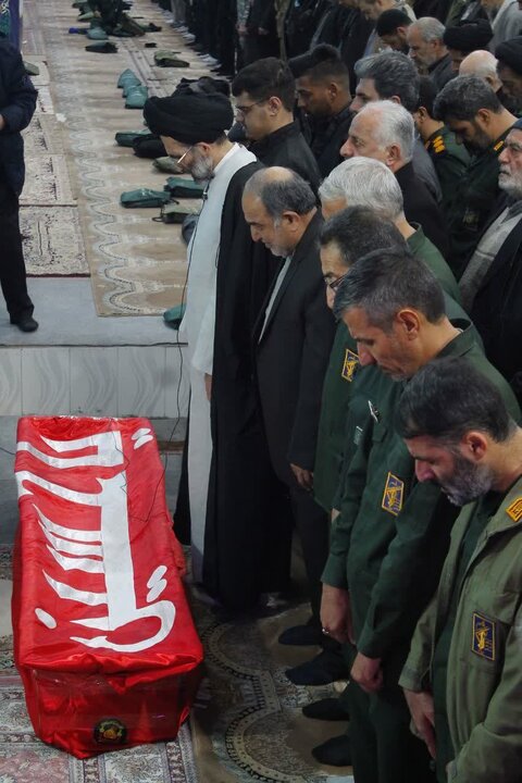 تصاویر/ نمازعبادی سیاسی جمعه کاشان