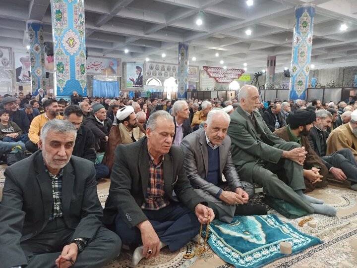 تصاویر/ نمازعبادی سیاسی جمعه کاشان