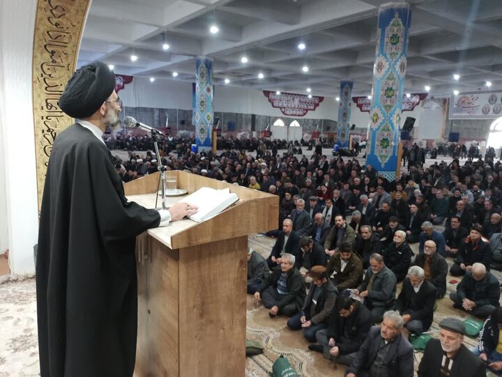 تصاویر/ نمازعبادی سیاسی جمعه کاشان