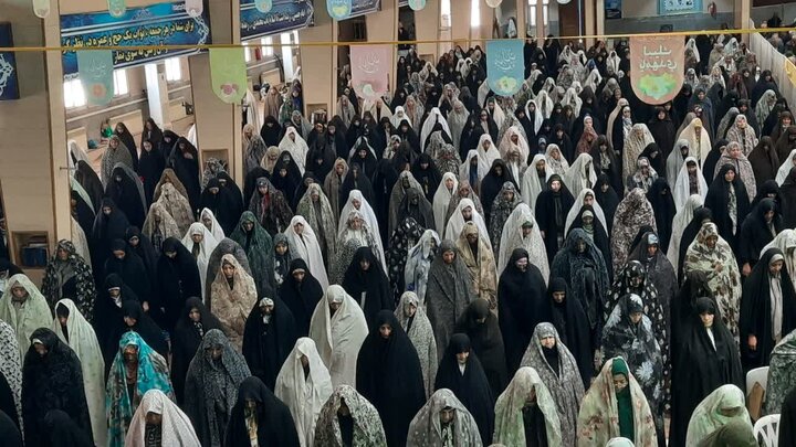 تصاویر/اقامه نماز عبادی سیاسی جمعه در خمین