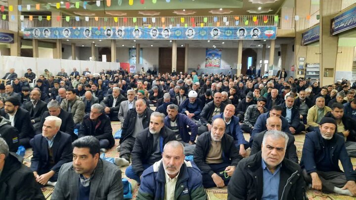 تصاویر/اقامه نماز عبادی سیاسی جمعه در خمین