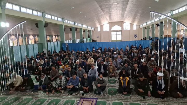 تصاویر/ اقامه نمازجمعه شهر عنبرآباد