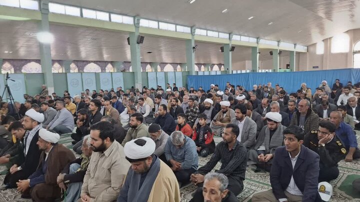 تصاویر/ اقامه نمازجمعه شهر عنبرآباد