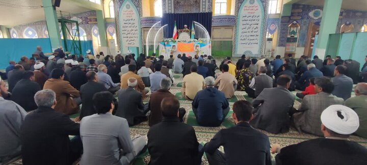 تصاویر/ اقامه نمازجمعه شهر عنبرآباد