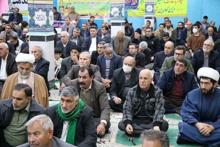 تصاویر/ اقامه نماز جمعه در شهرستان دهلران