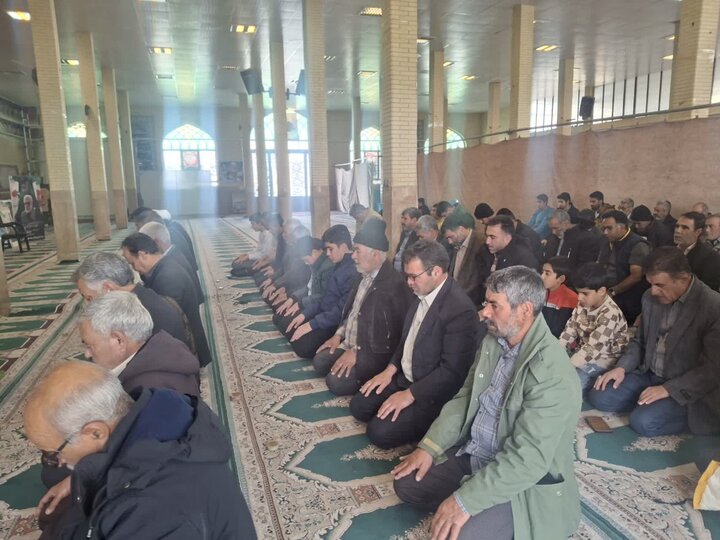 تصاویر/ اقامه نمازجمعه شهر بلورد