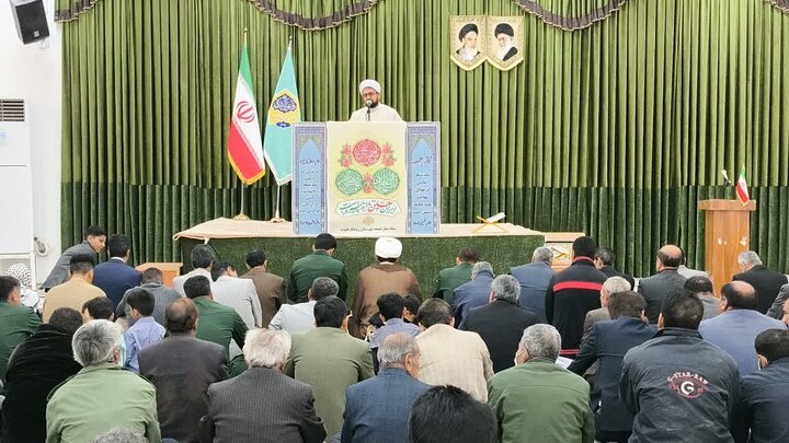 تصاویر/ اقامه نمازجمعه شهر رودبار جنوب